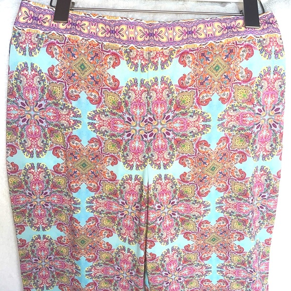 Pantalon Large BEBE - Taille 6 - Imprimé Paisley - NWT (Neuf Avec étiquettes)